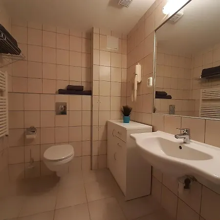 Szarszo Apartment *